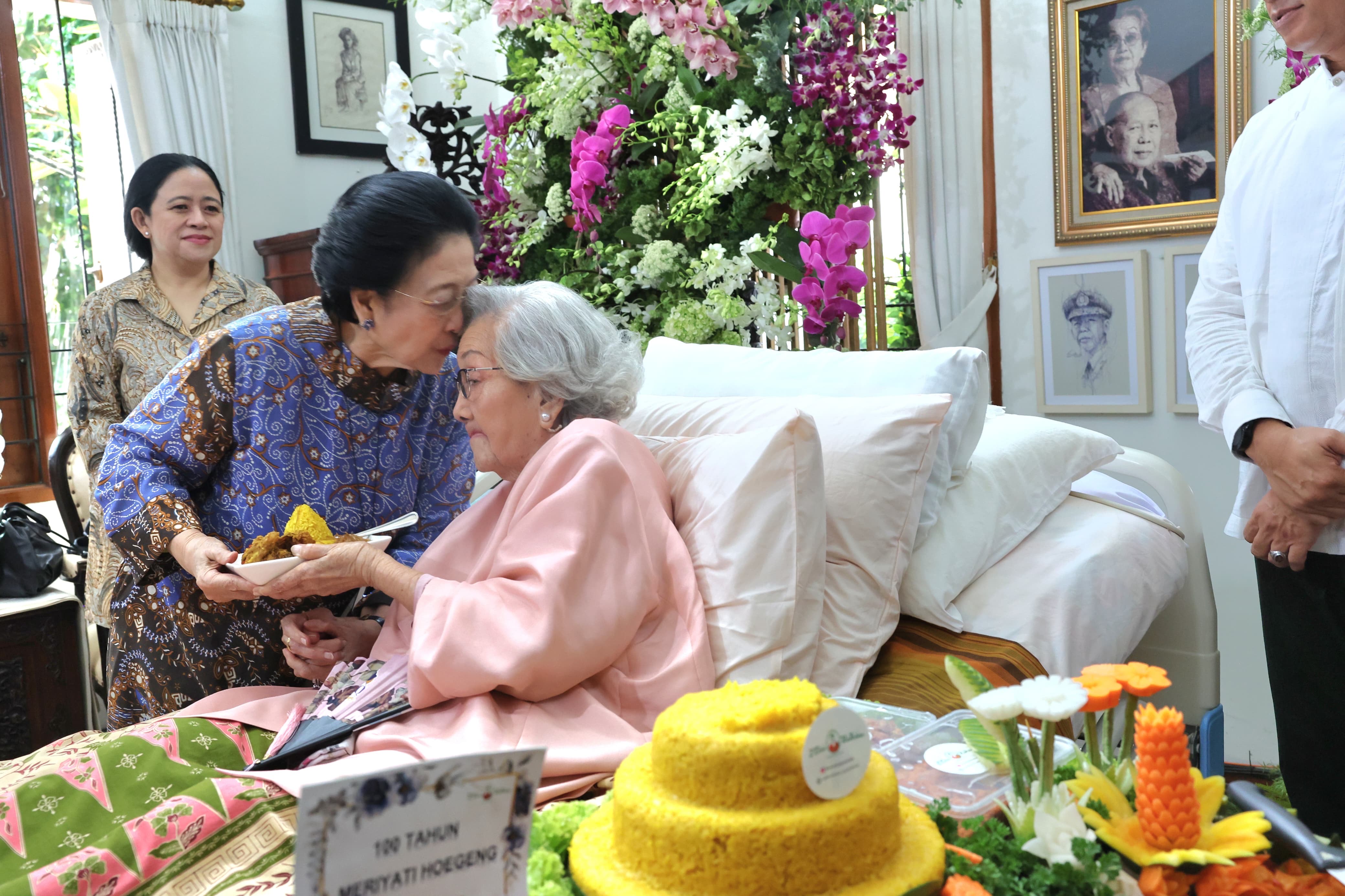 Kenangan Megawati Pada Istri Mantan Kapolri Hoegeng, Selamat Jalan Tante Meri