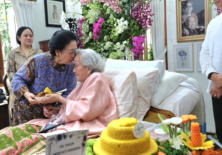 Kenangan Megawati Pada Istri Mantan Kapolri Hoegeng, Selamat Jalan Tante Meri
