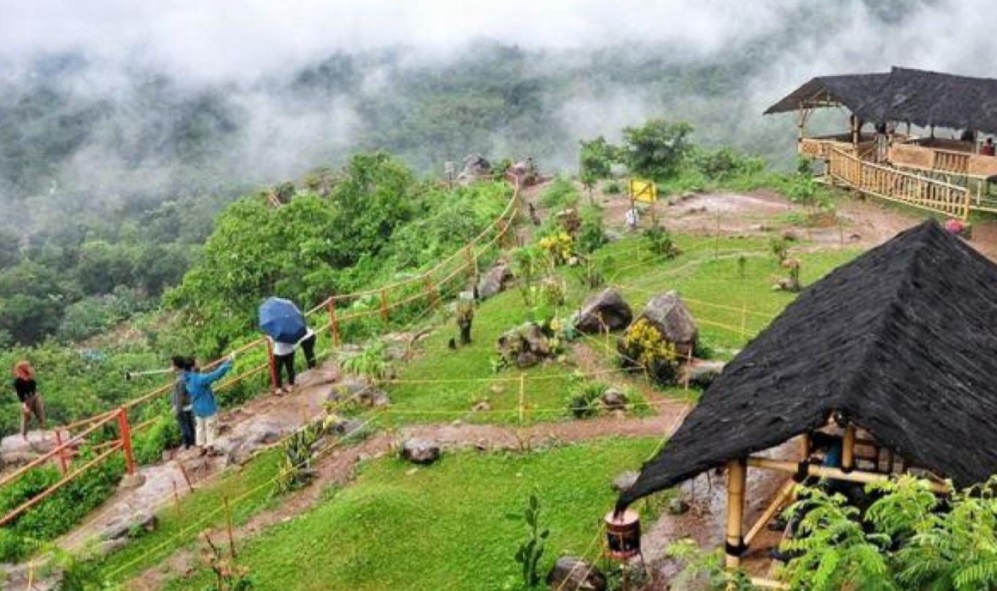 Pesona Cadas Gantung Majalengka Sebagai Destinasi Baru Jawa Barat