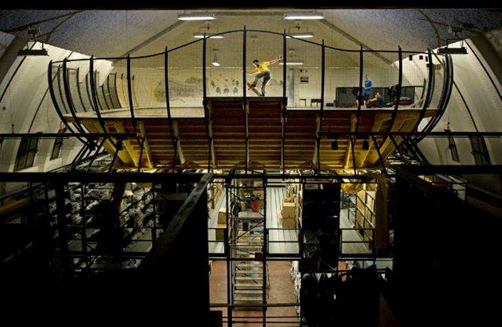 kantor nyaman