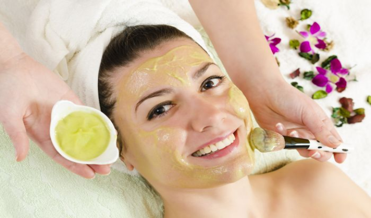 Bahan-bahan Alami yang Cocok Digunakan untuk Masker Pada Wajah