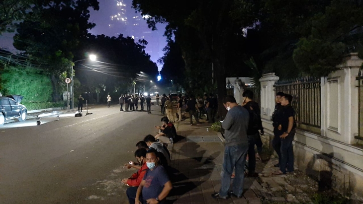 Tempat kejadian ledakan di kawasan Menteng, Jakarta Pusat, Minggu (5/7) (Foto: MP/istimewa)