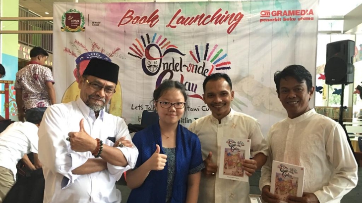 Gadis Remaja Ini Buat Website untuk Perkampungan Betawi Setu Babakan