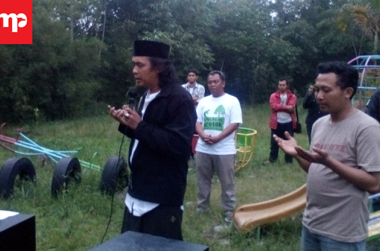 Tribute to Kretek: Melawan dari Kaki Gunung Merapi