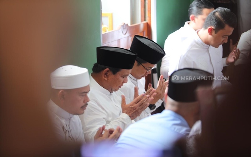  Sebelum Syukuran Kemenangan, Prabowo Salat Jumat di Masjid Al-Azhar