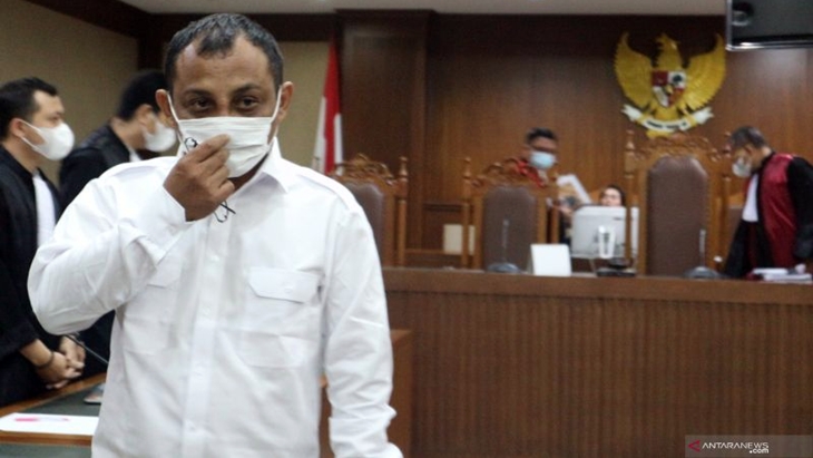 Terima Suap Bareng Robin, Advokat Maskur Husain Divonis 9 Tahun Penjara