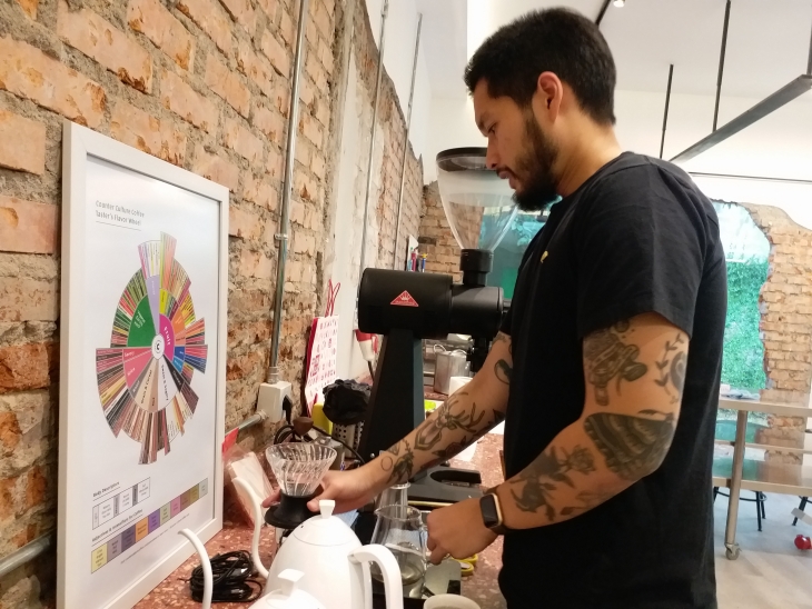 Mikael Jasin senang dengan karakter penikmat kopi di Indonesia (Foto: MP/ Iftinavia Pradinantia)