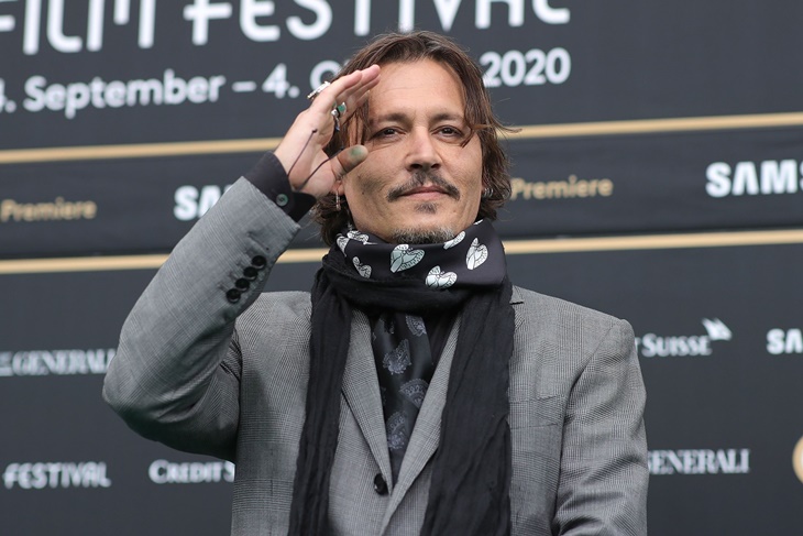 Johnny Depp Dapat Penghargaan dari Festival Film San Sebastian