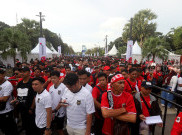 Antrean Supporter Timnas Indonesia Jelang Laga Melawan Bahrain di Stadion Utama GBK