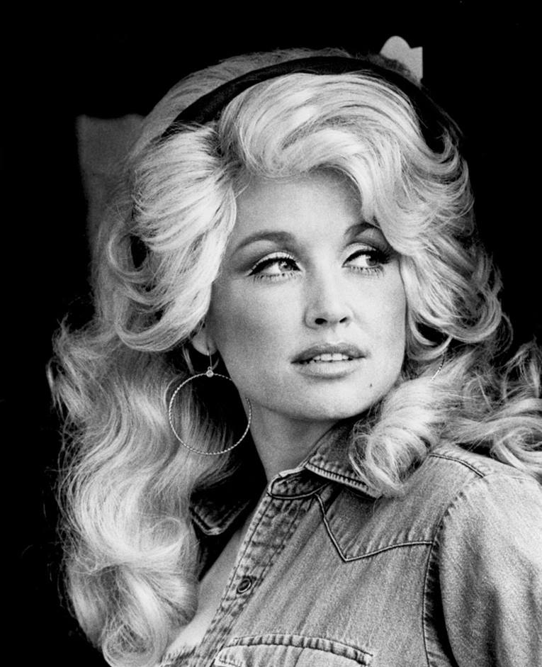 Kisah di Balik “Jolene”, saat Dolly Parton Memohon agar Cintanya Tak Direbut