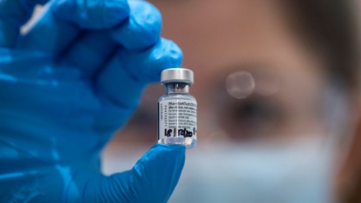 FDA Resmikan Vaksin COVID-19 di AS