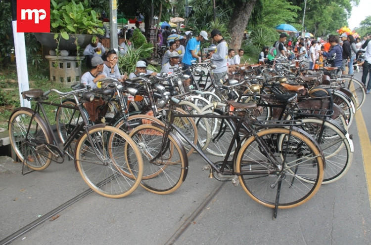 Ribuan Penggemar Sepeda Kuno Geruduk Solo, Ada Apa Ya?