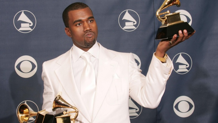 Kanye West Dilarang Tampil di Grammy Awards 2022