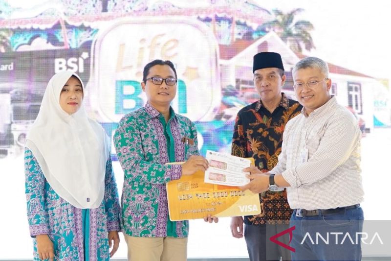 BSI Jadi Penyalur Biaya Hidup Jemaah Haji