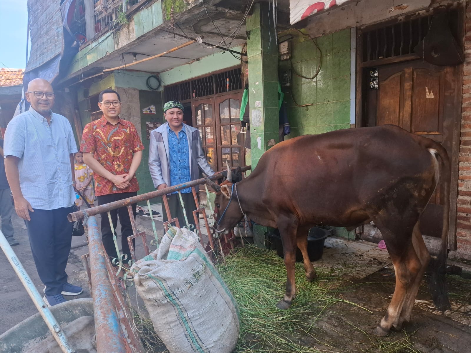 Gereja Santa Theresia Berikan Sapi Kurban untuk Komunitas Muslim Tanah Abang dengan Semangat Toleransi