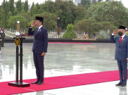 Jokowi Berikan Bintang Jasa Kepada Tenaga Medis yang Gugur Tangani COVID-19