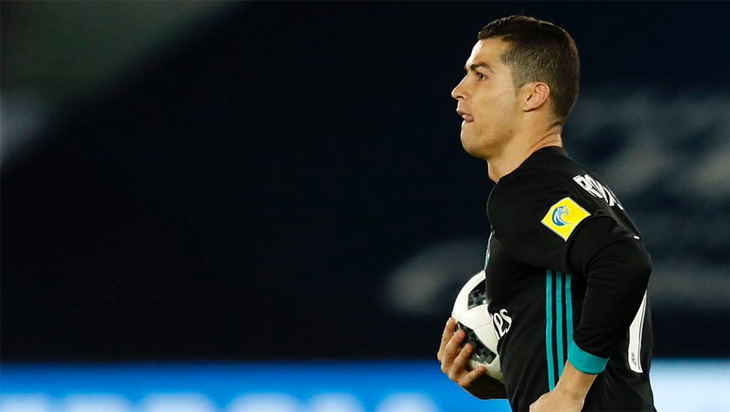 Video Reaksi Ronaldo saat Diteriaki 'Messi' oleh Fans Al Jazira 