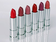 Pilah-Pilih Warna Lipstik agar Sukses Wawancara Kerja