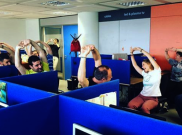Enggak Sempat ke Gym? Olahraga Saja di Kantor