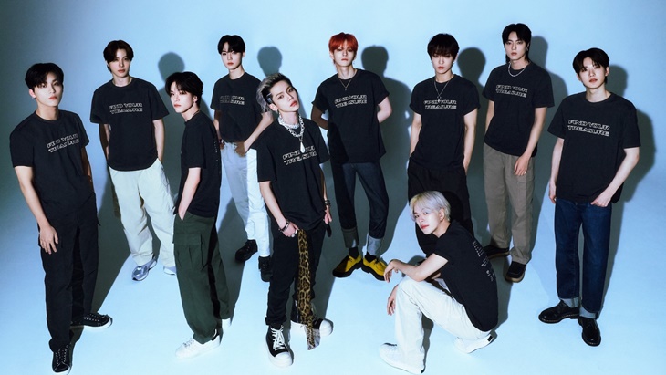 UNIQLO RIlis T-shirt Keren Terinspirasi TREASURE