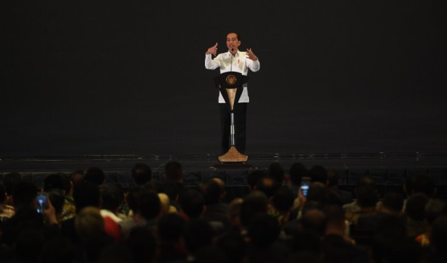 Sandiaga Uno Kandidat Kuat Capres 2024, Jokowi: Hati-Hati
