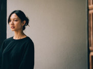 Dibintangi Sheila Dara, Video Musik 'Rutinitas' Idgitaf Hadirkan Duka Sunyi dan Proses Berdamai