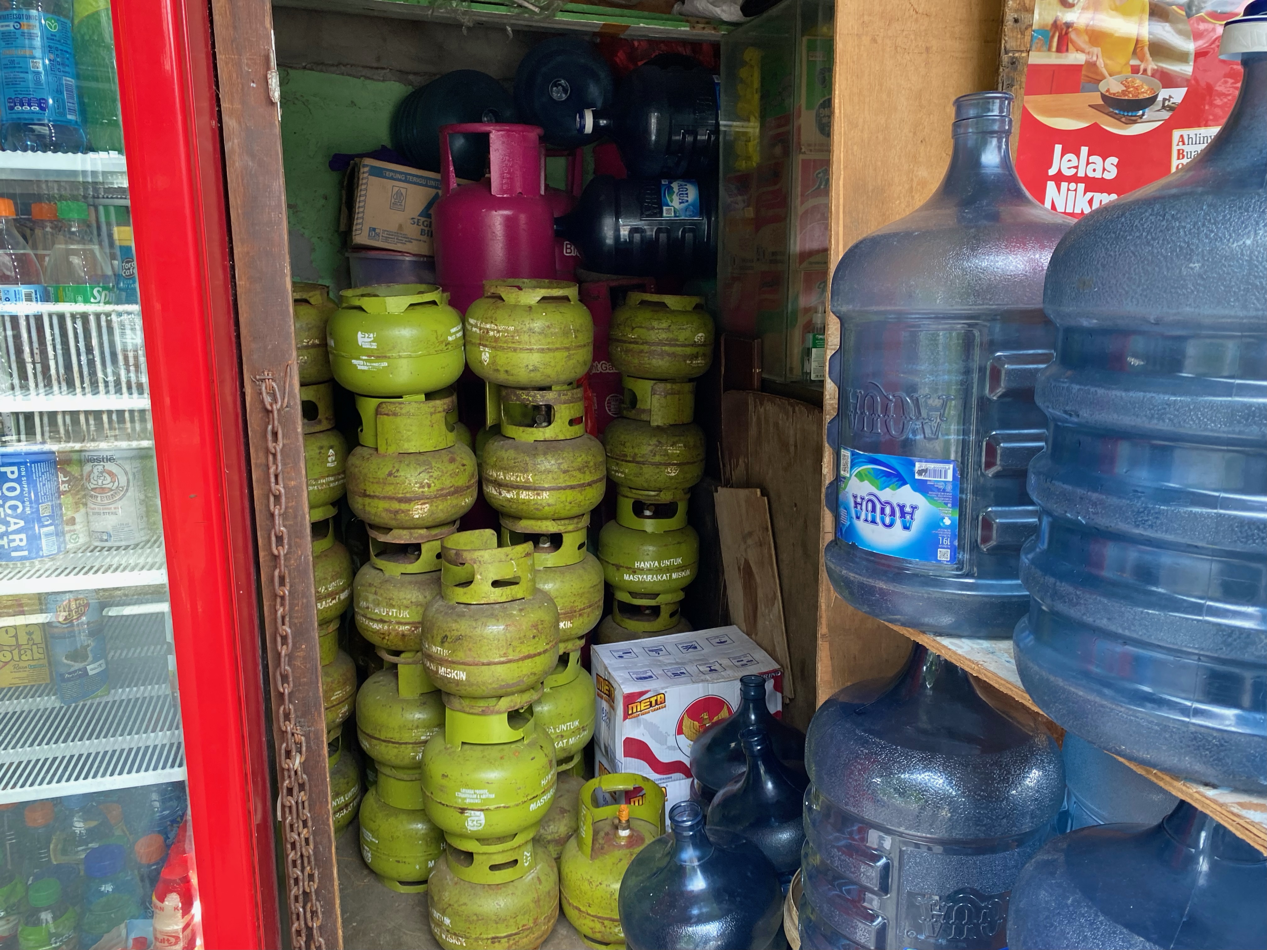 Bahlil Ungkap Alasan LPG 3 Kg Tak Dijual di Warung Eceran