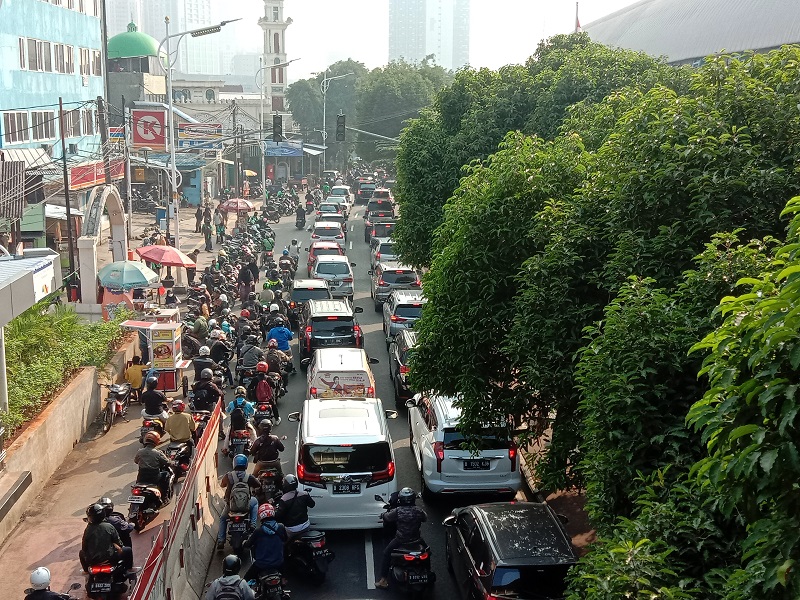 Suasana kawasan Stasiun Palmerah, Jakarta. (Foto: MP/ Asropih)