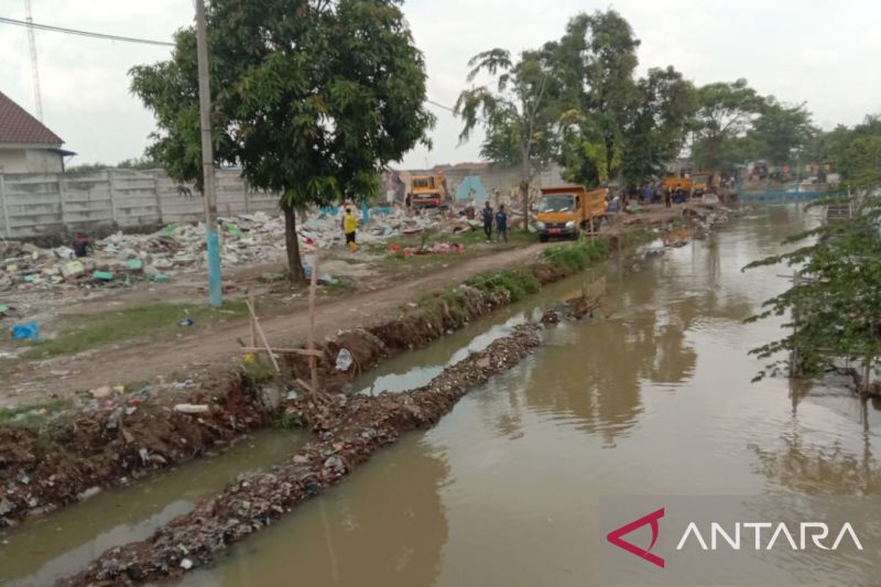 Pemkot Tangerang Perintahkan Pegawai Siaga dan Bantu Warga Terdampak Cuaca Ekstrem