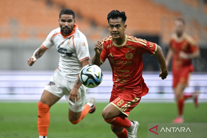 Pratama Arhan Cedera Jari Absen 6 Pekan, Persija Krisis Bek Kiri