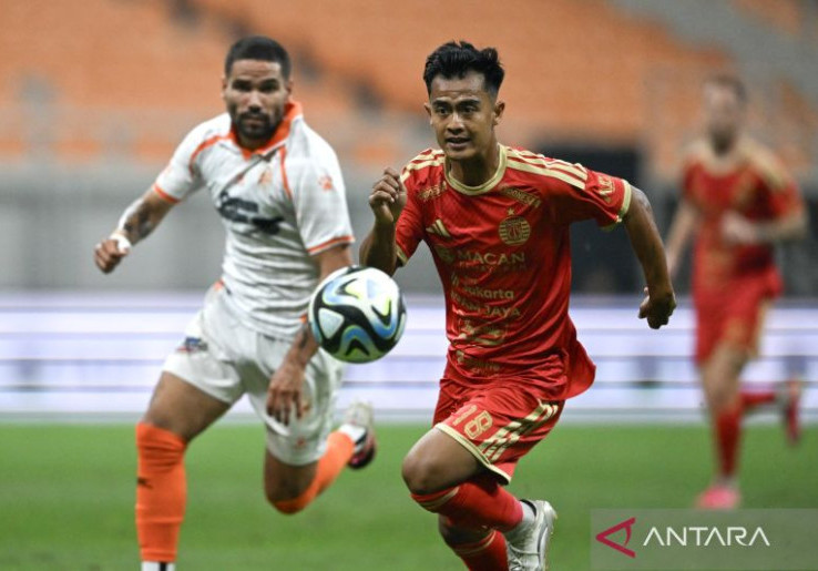 Pratama Arhan Cedera Jari Absen 6 Pekan, Persija Krisis Bek Kiri