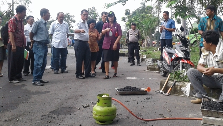Hakim Gelar Sidang Lapangan Korupsi Revitalisasi Terminal Amplas
