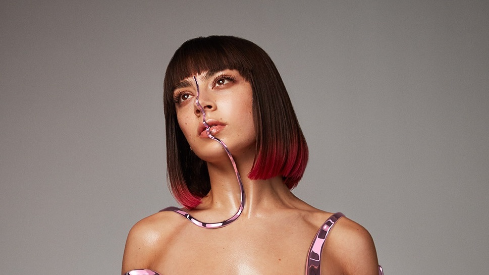 Penyanyi Eksentrik Charli XCX Segera Rilis Album Terbaru