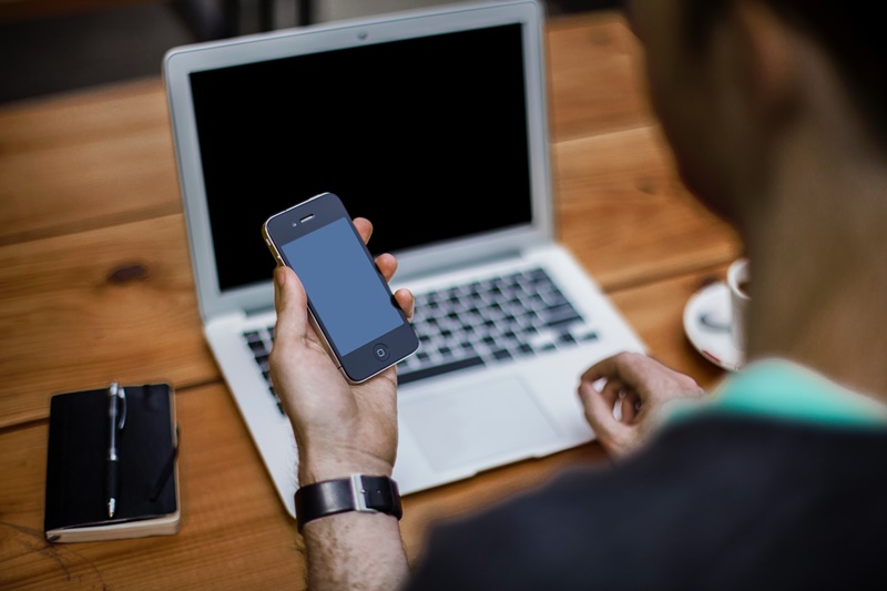 Candu Notifikasi Bagian dari Eksploitasi Teknologi