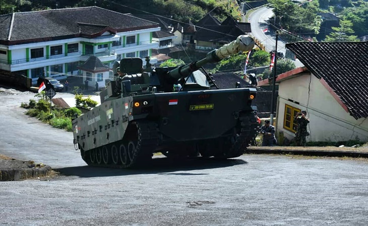 Tank Amphibi buatan PT Pindad