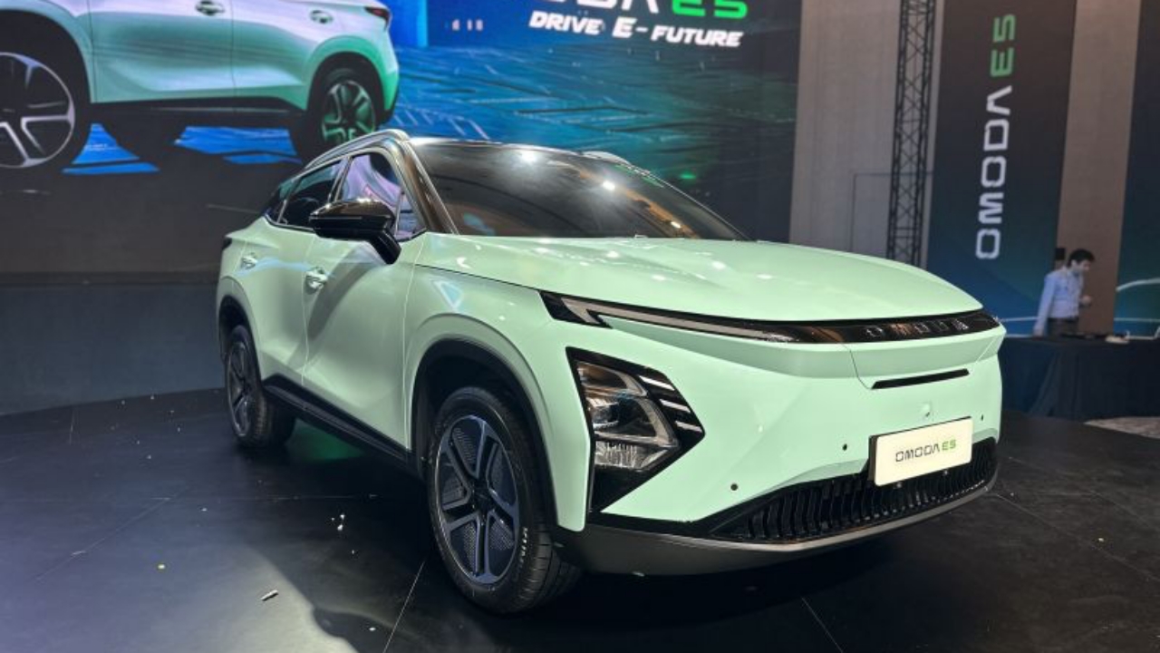 Chery Bukukan Total 864 SPK di IIMS 2024, OMODA E5 Mendominasi Penjualan