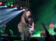 Lirik Lagu Bukit Berbunga Viral Lagi, Dibawakan Ulang oleh SILVY K x OM HIMAWAN