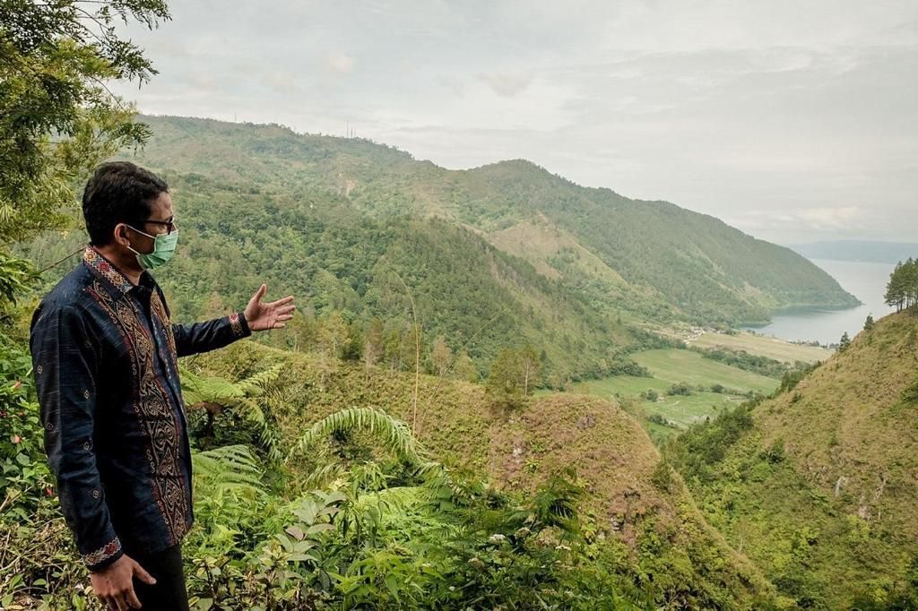 Setelah Bali, Sandiaga Uno Dorong Kerja Dari Kawasan Wisata Danau Toba