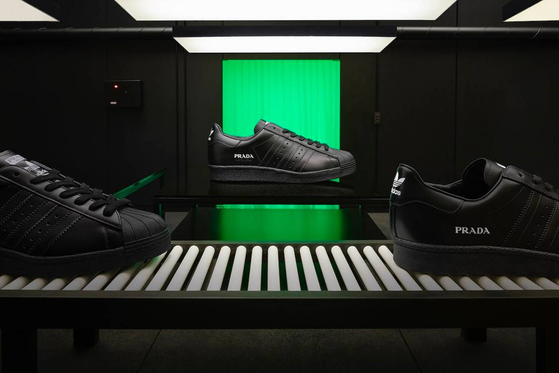 Prada x adidas superstar "Black". (Foto Hypebeast)