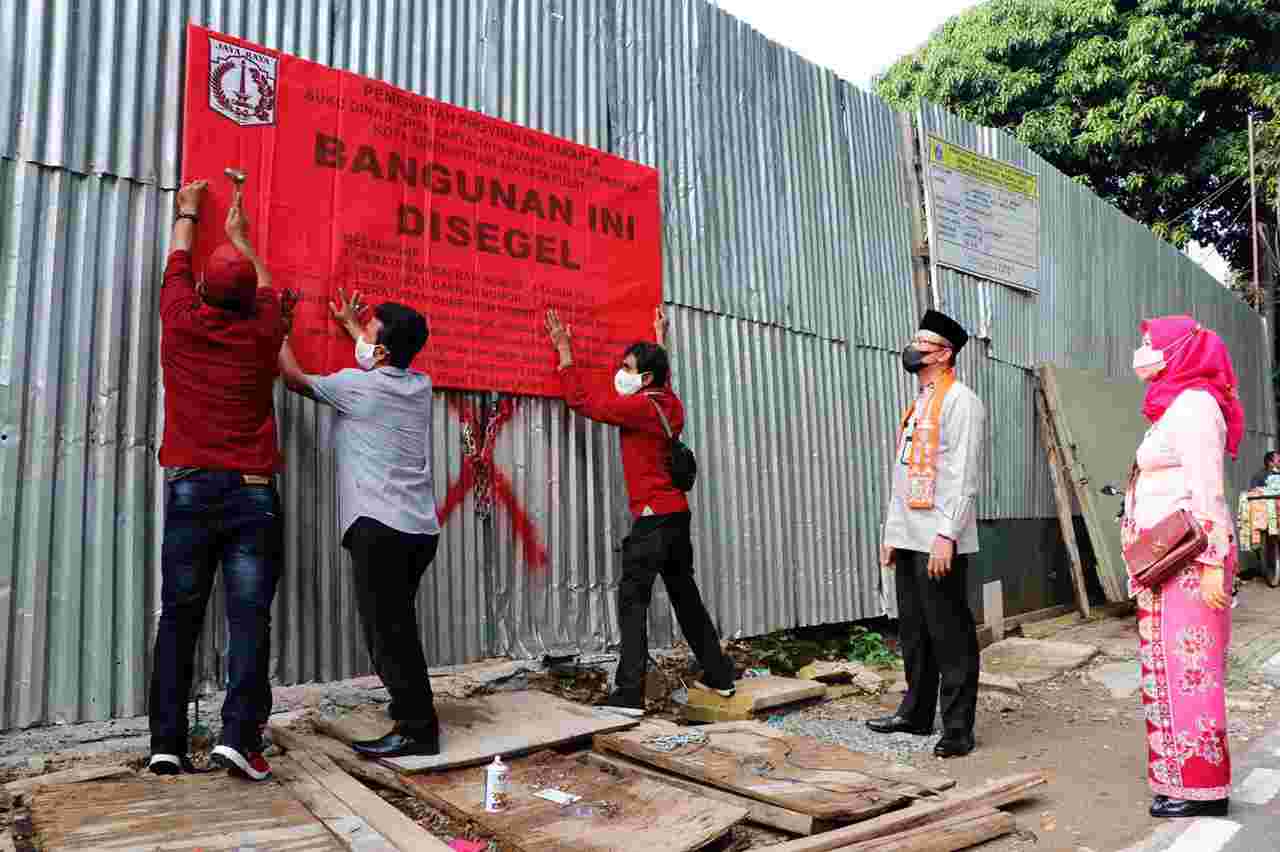 Pemprov DKI Segel Bangunan Mewah di Menteng