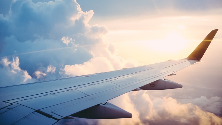 Atasi Jetlag dengan Pola Makan