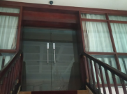 Ruangan Wali Kota Medan Dijaga Ketat, Pintunya Diganjal Sapu Merah Jambu