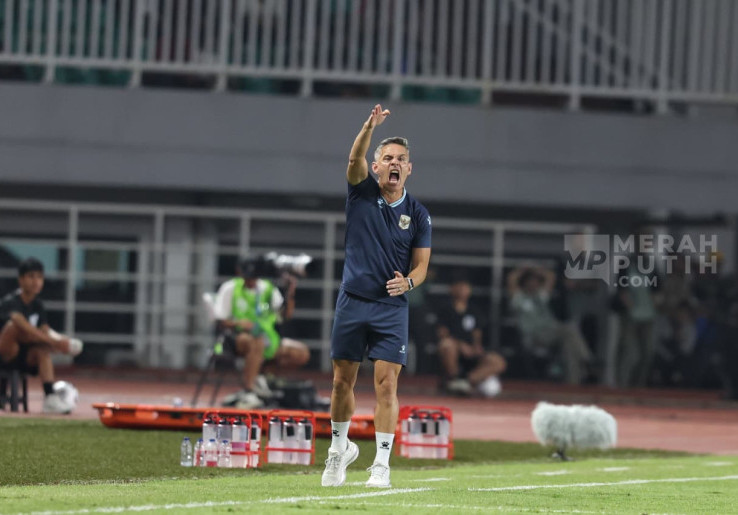 Aksi Pelatih Timnas Indonesia John Herdman dalam Laga Kontra Kamboja di Piala AFF 2026