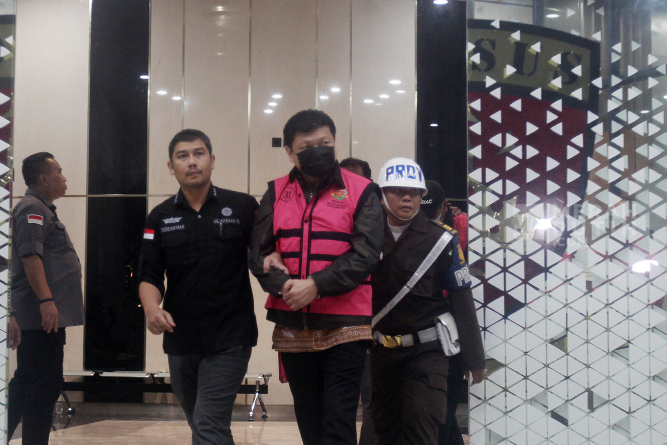 Kasus Korupsi Dirut Sritex Menyeret Nasib Mantan Karyawan, Wamenaker Beri Peringatan Keras