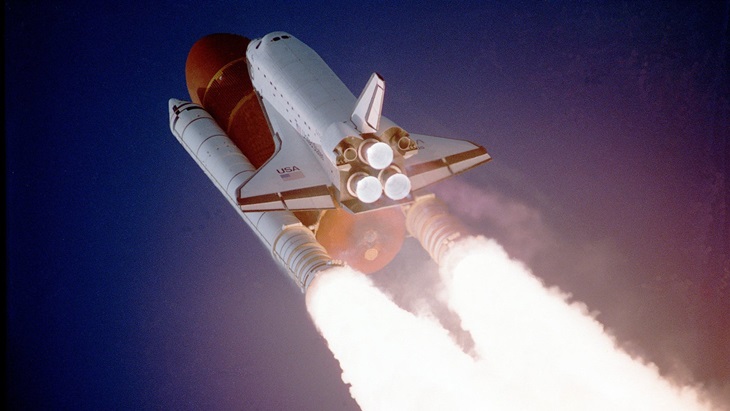 SpaceX Terbangkan Empat Astronaut ke ISS