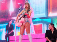 Umumkan Perlisan Album Baru di Siniar Pacar, Taylor Swift Disebut Bawa Kisah Cinta ke ‘The Life of a Showgirl’ 