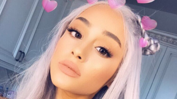 Ariana Grande Ubah Warna Rambut