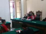 Dihukum Satu Tahun Penjara Penipu Ini Tersenyum 