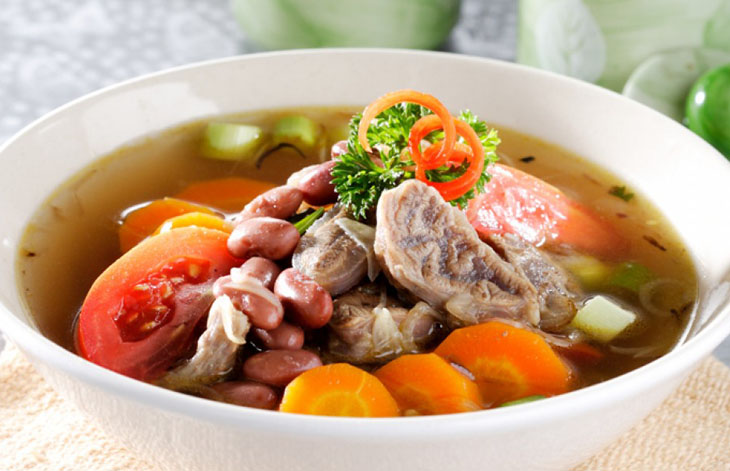 Sup Daging Kacang Merah Hangat Menggugah untuk Santap Sahur