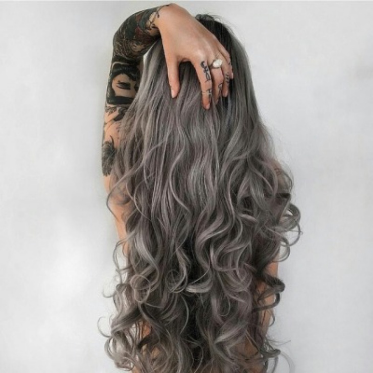  Rambut badai merupakan suatu kewajiban. (Foto Tumblr) 